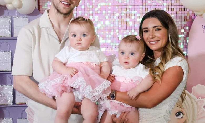 dani dyer twins names