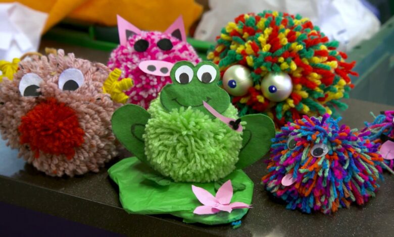 leicester pom poms