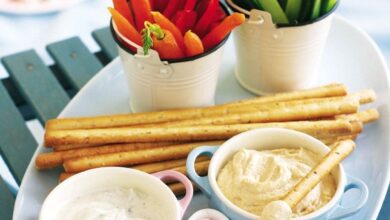 breadsticks and dips